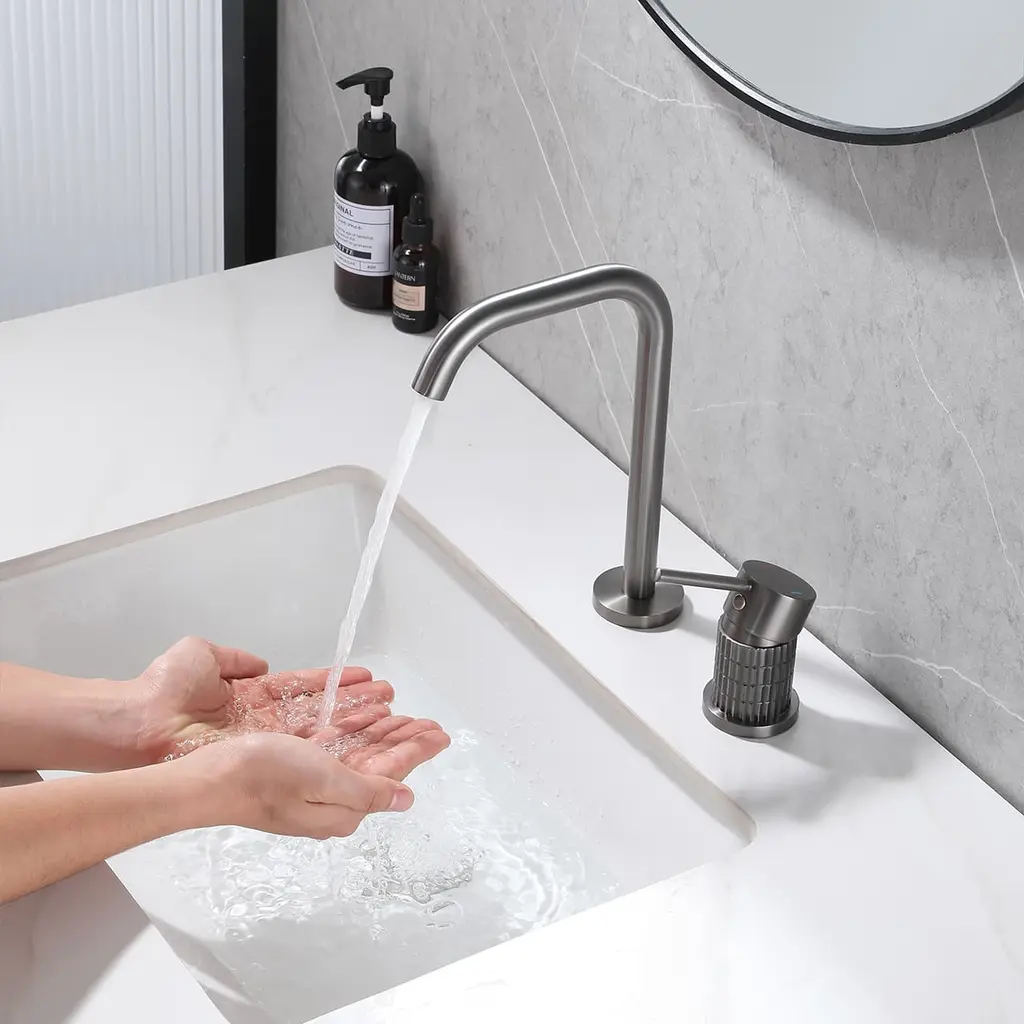 BM 366429 GM Basin Mixer Gun Metal